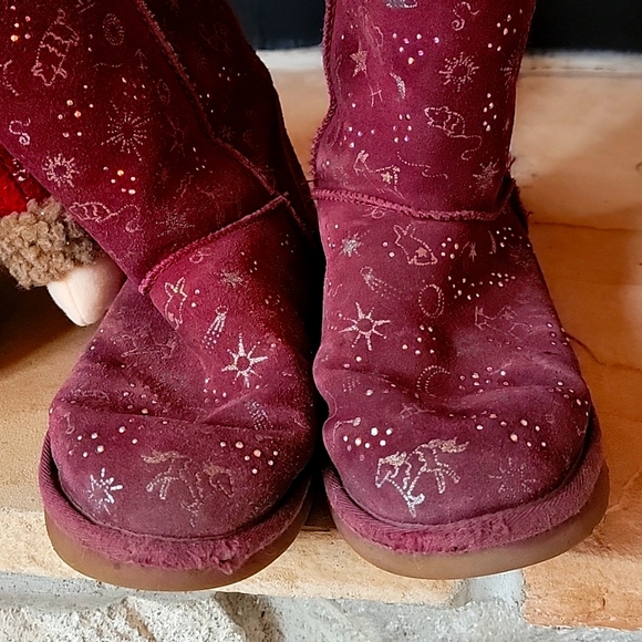 Ugg | Classic Zodiac Mid-Calf Boot - Picture 3 of 10